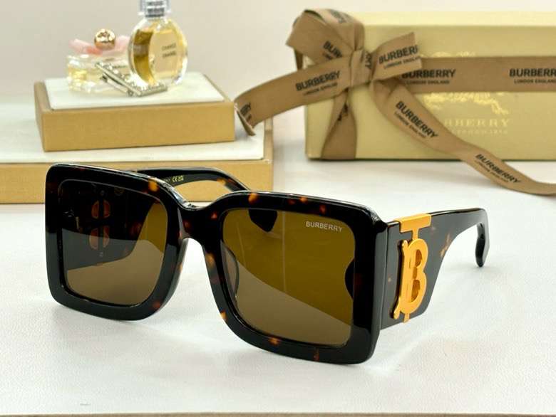 Picture of Burberry Sunglasses _SKUfw56598894fw